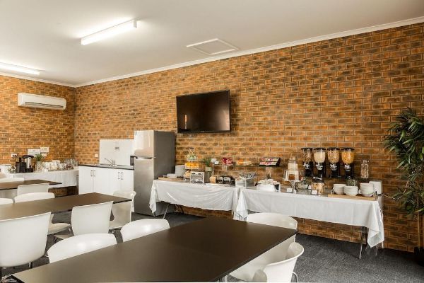 Hume Country Motor Inn (Lavington)